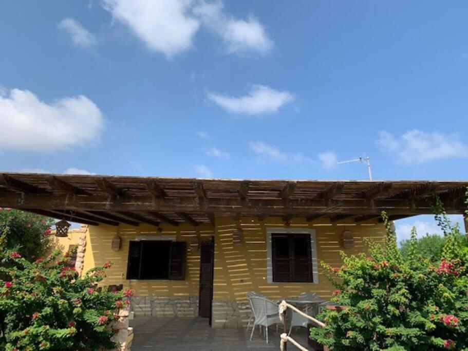 Villa Maveda, Un Dammuso Immerso Nel Verde Lampedusa Exterior photo
